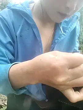 Tiyir597 online show from April 23, 3:47 am