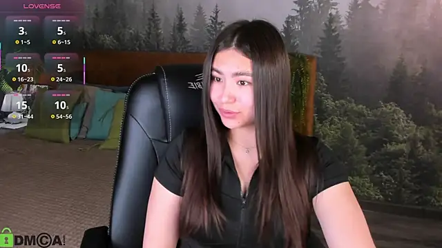 Snapshot of Megan_Williamms chatting on October 10, 9:36 am Megan Williamms online show from October 10, 9:36 am
