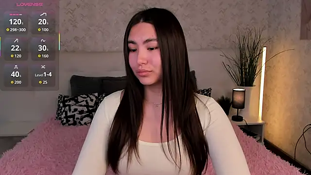 Snapshot of Megan_Williamms chatting on October 19, 9:44 am Megan Williamms online show from October 19, 9:44 am