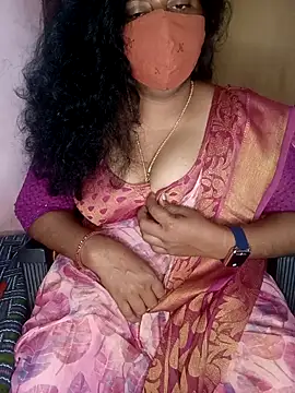 Jessi 25 online show from November 18, 8:10 pm