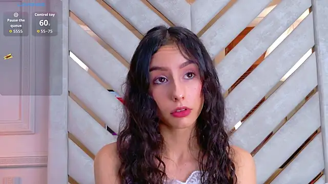Snapshot of Sarah-Grace chatting on September 17, 3:37 am Sarah-Grace online show from September 17, 3:37 am