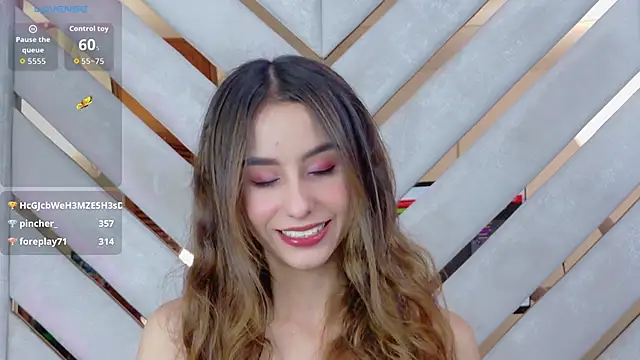 Sarah-Grace online show from April 28, 12:52 am