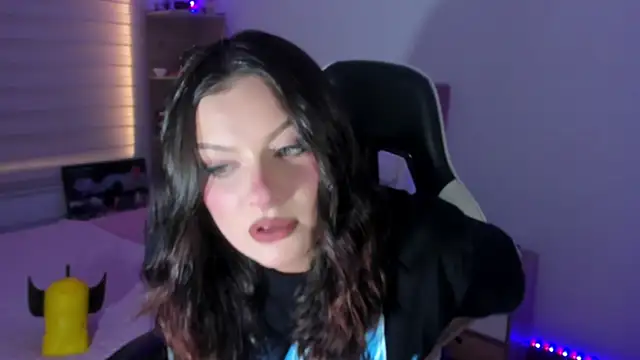 OphelianaRose33 online show from July 27, 3:31 pm