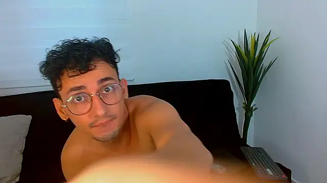 twoboyssex online show from December 2, 10:01 pm