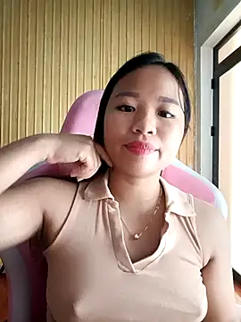 Snapshot of Na_na90 chatting on October 5, 1:10 am Na na90 online show from October 5, 1:10 am