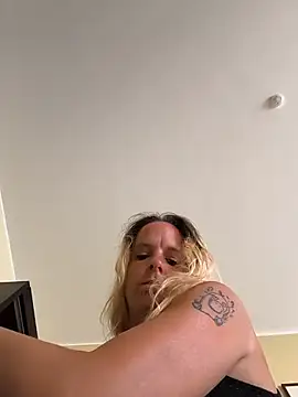 SexyMilf 37 online show from July 19, 12:18 pm