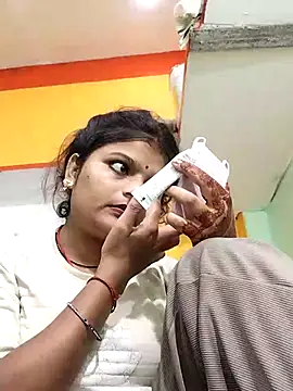 Snapshot of Hot_mirchjii chatting on October 31, 2:54 pm Hot mirchjii online show from October 31, 2:54 pm