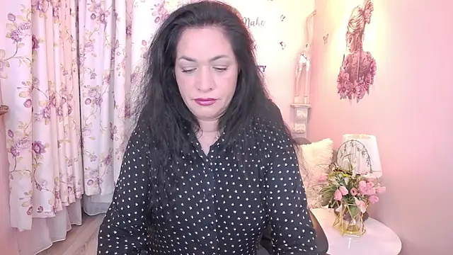 MyLovOne online show from April 24, 2:20 pm