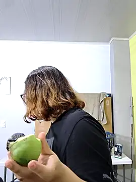 saenz eymi online show from April 29, 9:53 pm