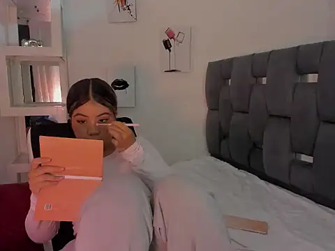 MafeStar777 online show from March 12, 4:20 pm