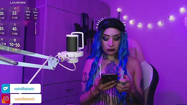 vainilla doll online show from January 16, 11:23 pm