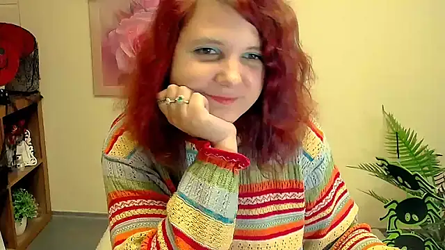 Snapshot of TwoBigSuns chatting on October 20, 6:38 am TwoBigSuns online show from October 20, 6:38 am