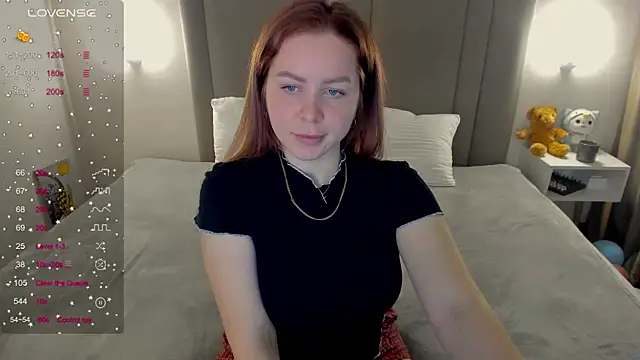 MikaBloom online show from April 25, 2:03 am