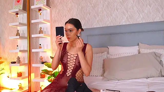 Sofy Bradd online show from June 10, 5:50 am