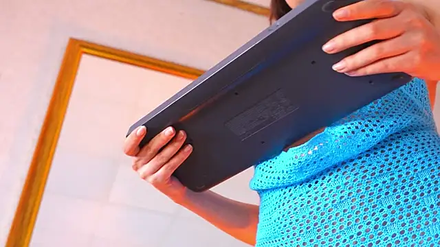 Sofy Bradd online show from April 24, 12:30 pm