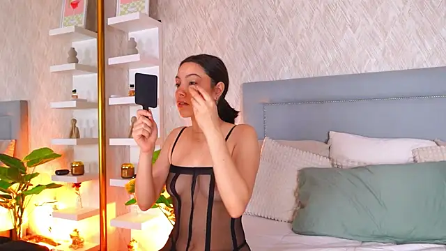 Sofy Bradd online show from April 13, 6:14 am