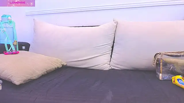 Daisy Price online show from March 15, 12:29 pm