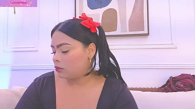 Daisy Price online show from April 21, 10:33 am