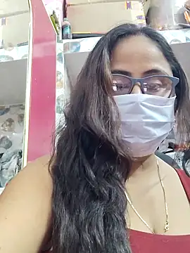 Snapshot of nisha_1110 chatting on October 18, 7:37 pm nisha 1110 online show from October 18, 7:37 pm