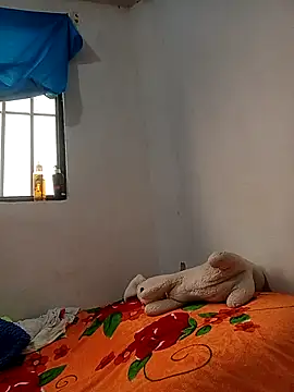 yaneth  online show from October 12, 4:42 pm