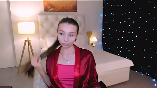 JulieDaniel online show from February 10, 8:17 am