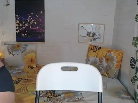 aneredfox online show from September 10, 12:38 pm