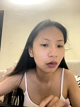 Lil-Gi online show from October 21, 3:49 pm