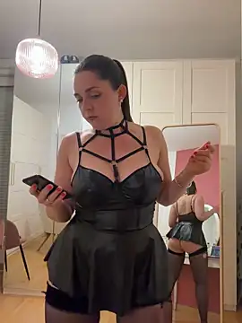 chloedlm5 online show from April 24, 9:50 pm