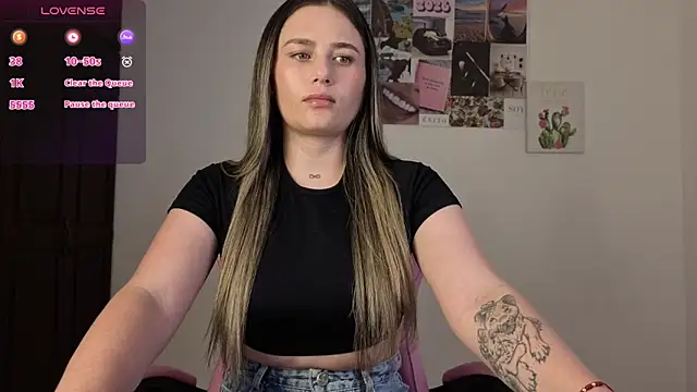 Veronika  Winslow  online show from March 12, 5:10 am