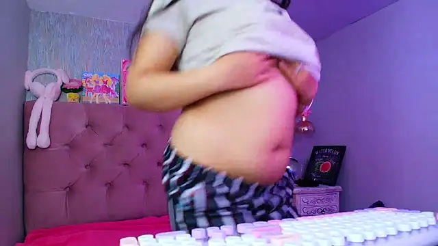 laurenelove online show from March 13, 3:30 am