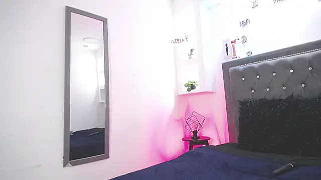 Snapshot of MelissaRhodes chatting on September 12, 5:42 pm MelissaRhodes online show from September 12, 5:42 pm
