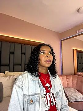 LisaMendez online show from September 18, 3:38 am