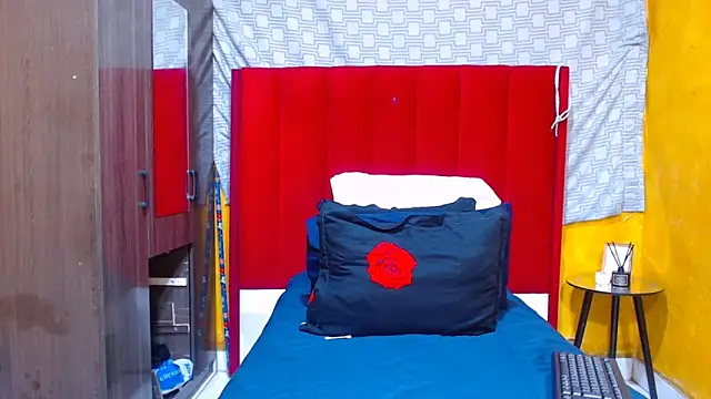 Candycrush2555 online show from March 4, 4:30 am