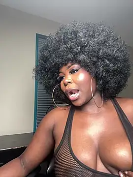 WomanNextdoor1 online show from February 5, 6:05 am