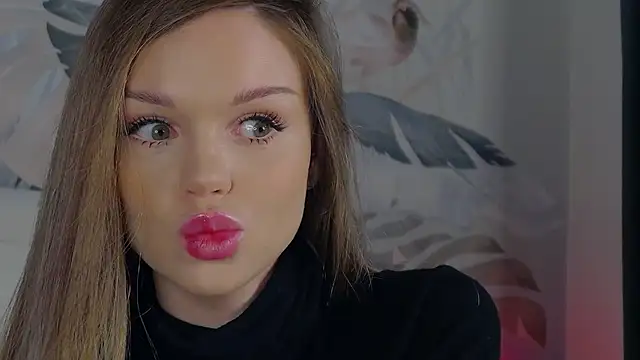 MarilynNova online show from November 12, 4:21 am