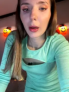 Snapshot of LINA_ALL_EYES_ON_YOU chatting on October 19, 7:49 pm LINA ALL EYES ON YOU online show from October 19, 7:49 pm