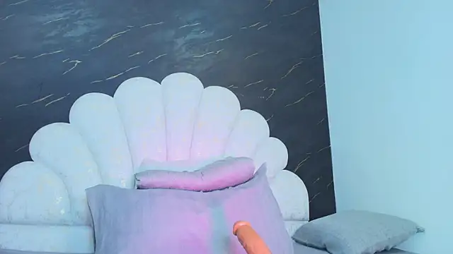 Roxana gomez online show from April 11, 6:30 am