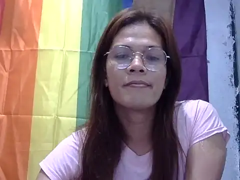 juicycum069 online show from April 21, 9:44 pm