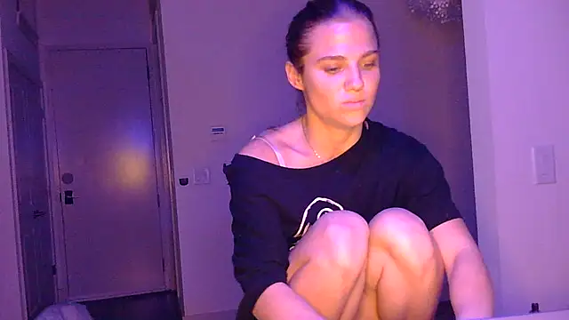 sweetceeme online show from February 24, 3:16 am