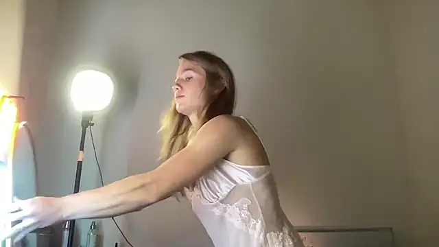 sweetceeme online show from July 12, 3:07 am