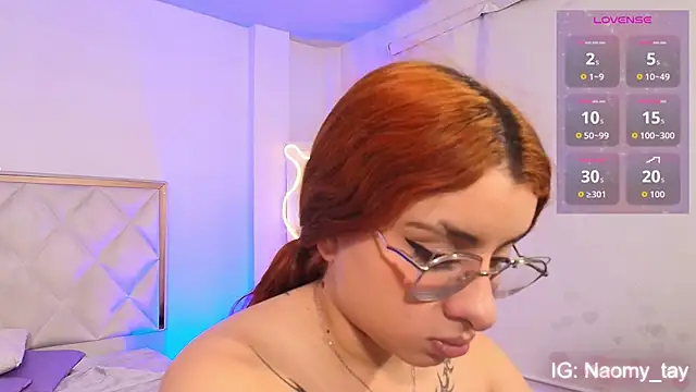 Naomy tay1 online show from October 15, 3:42 am