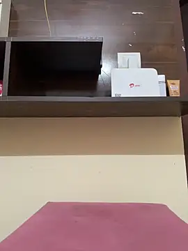 modelnishu online show from April 23, 12:29 pm