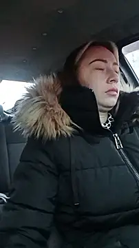 Reina Cummings online show from January 8, 6:28 am