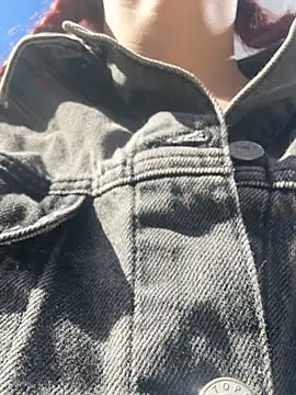 raen001 online show from April 29, 9:23 am