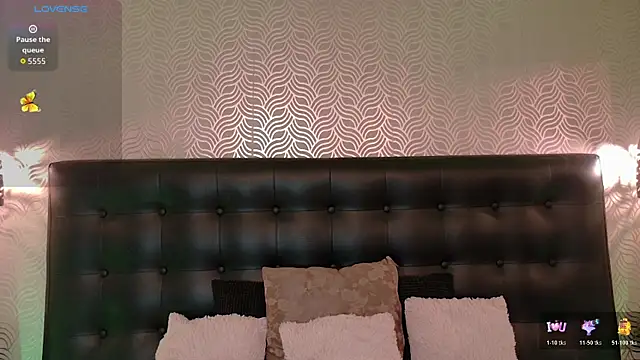 Sharonevanss  online show from April 24, 8:22 pm