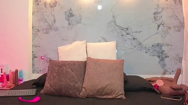 Ambeer red1 online show from April 24, 9:17 pm