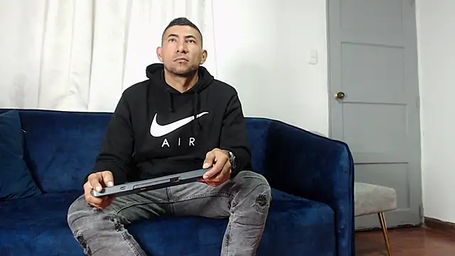 Morganandmegan online show from October 9, 11:25 am