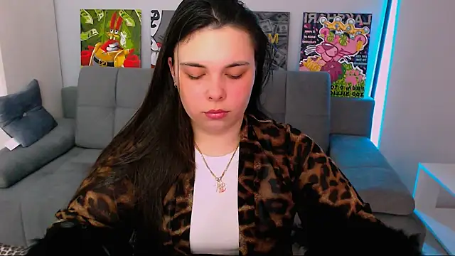 queenofthesense  online show from March 13, 11:00 am