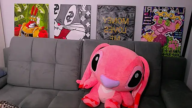 queenofthesense  online show from March 10, 4:11 pm