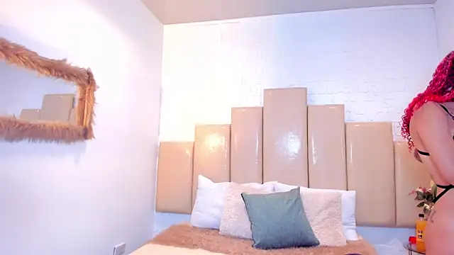 salem rose online show from December 3, 8:22 pm